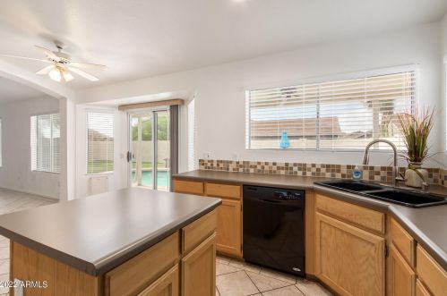 4344 Cielo Grande, Glendale AZ  85310-3929 exterior