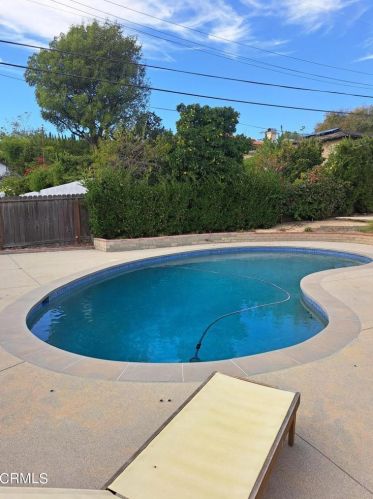 1115 Uintah St, La Canada CA  91011-2355 exterior
