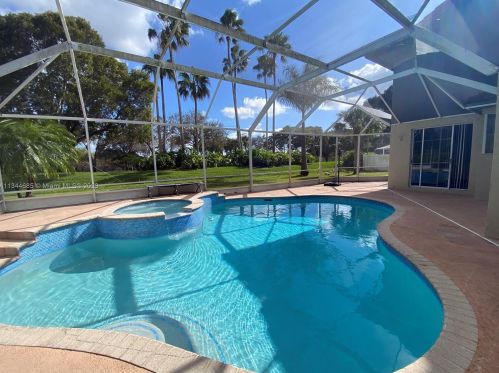 1231 179th Ave, Hollywood FL  33029-3162 exterior