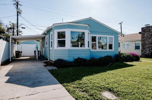 8331 Pine Ct, La Mesa, CA 91942-9327