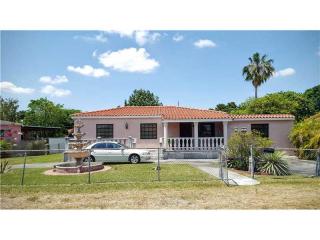 7601 19th St, Miami, FL 33155-1592