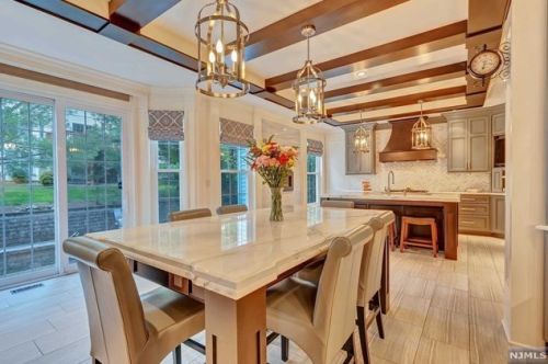 47 Hunters Run, Oakland NJ  07436-2346 exterior