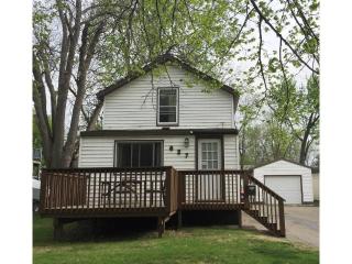 627 5th St, Hastings, MN 55033-1711