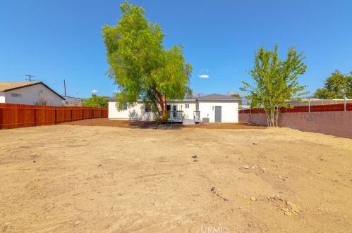 1052 7th St, Upland CA  91786-6877 exterior