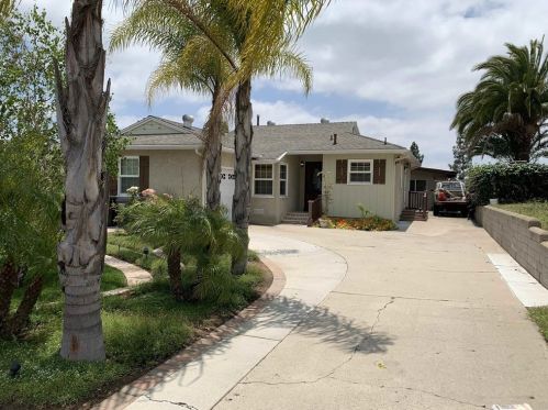 8779 Van Horn St, La Mesa, CA 91942-3219