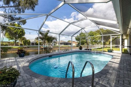 313 23rd Ter, Cape Coral, FL 33909-4251