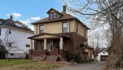181 Ridge Rd, Middletown, CT 06457-4434