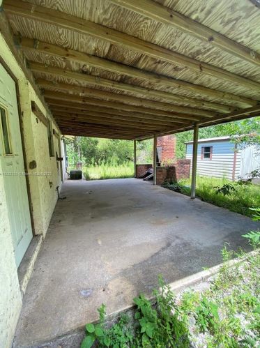 16031 Mayfair Dr, Town Of Loxahatchee Groves FL  33470-4020 exterior