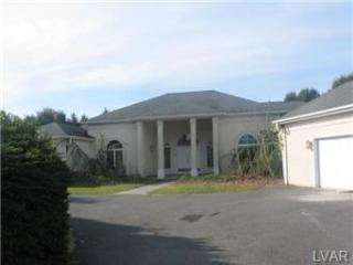 403 Eagle Dr, Nazareth, PA 18064-9100