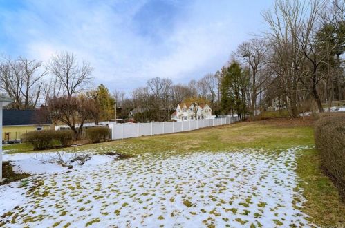 523 King St, Chappaqua NY  10514-3526 exterior