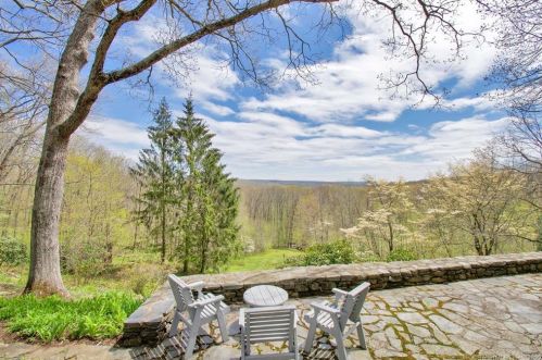 58 Notch Rd, Manchester CT  06043-7421 exterior