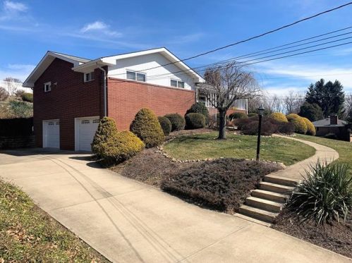 116 Edgewood Dr, Canonsburg, PA 15317-3354