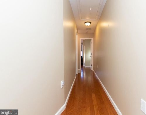 25 Maple Ave, Yardley PA 19067-6642 exterior