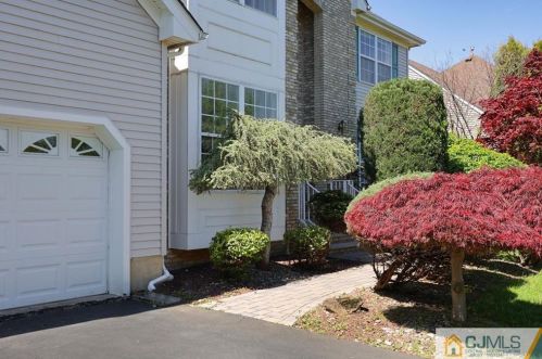 29 Autumn Ln, East Brunswick, NJ 08816-5500