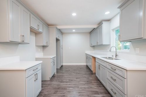 1445 Salina St, Upland CA  91786-8132 exterior