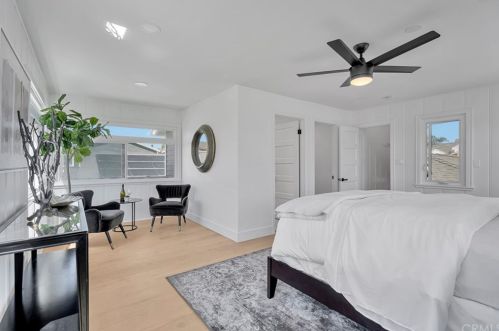 307 Fernando St, Newport Beach CA  92661-1236 exterior