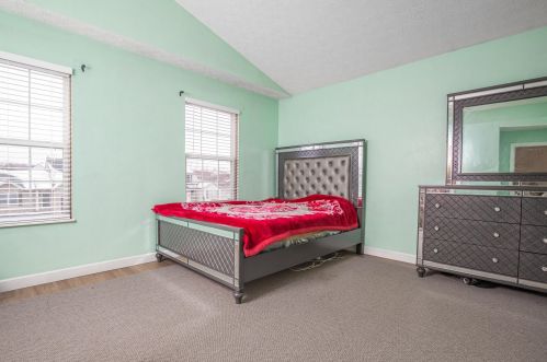 1167 Barlowe Run Dr, Blacklick OH  43004-9082 exterior