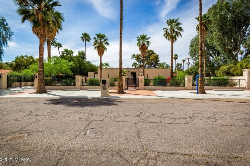 25 Calle Primorosa, Tucson, AZ 85716-4920
