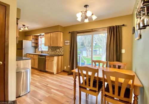 545 Derrick Dr, New Johannesburg WI  54017-2328 exterior