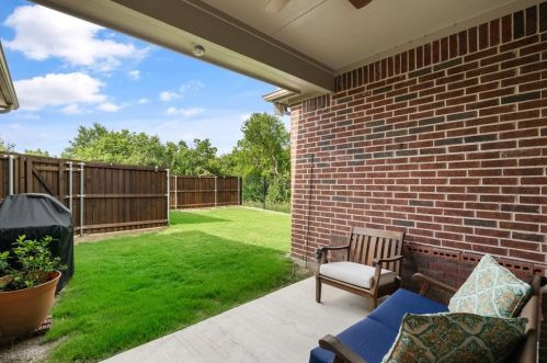 1069 Enchanted Rock Dr, Allen TX 75013-5042 exterior