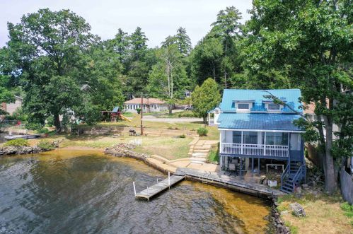 99 Lk Shr Dr, Northwood NH  03261-3707 exterior