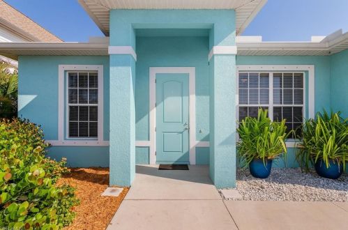 3592 Ruby Ave, Saint James City FL  33956-2208 exterior