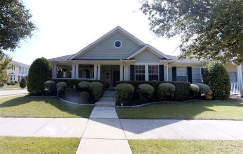 1226 Gwinnett Ct, Aubrey, TX 76227-7824