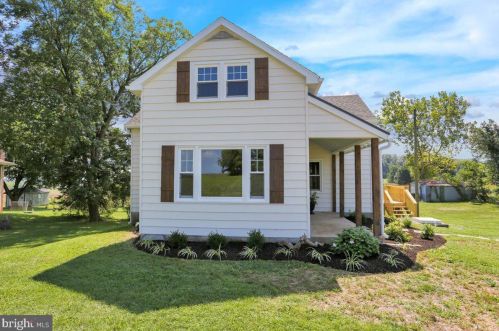 142 Ohlinger Rd, Shoemakersville, PA 19555-9114
