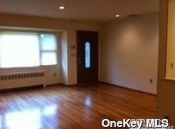 195 Central Park Rd, Hicksville NY  11803-2003 exterior