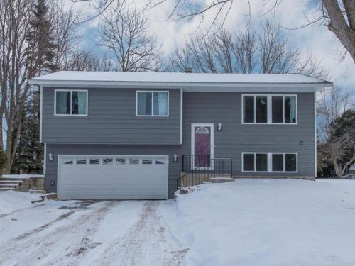 612 Bluejay Ave, Mayer, MN 55360-4554