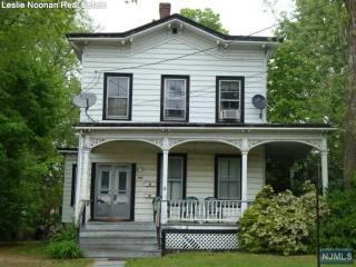 447 High St, Closter, NJ 07624-2623