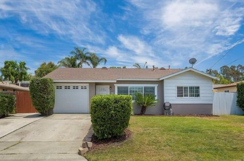 1333 Calera St, Vista, CA 92084-3707