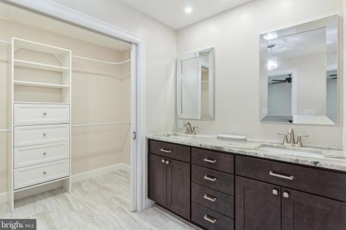 891 Kings Hwy, Pilesgrove NJ  08098-5456 exterior