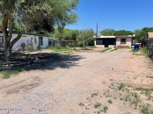 707 34th St, Tucson, AZ 85713-3631