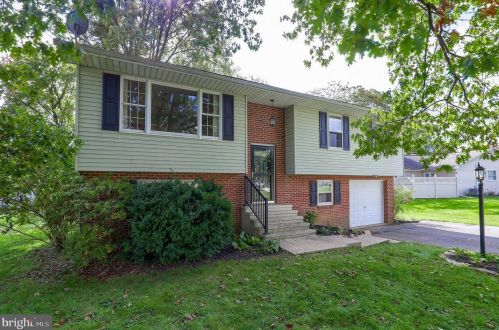 474 Haverhill Rd, Lancaster PA  17601-3539 exterior