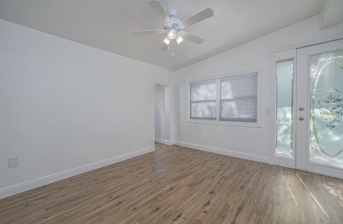 208 Southern Ave, Fort Pierce FL  34950-5433 exterior