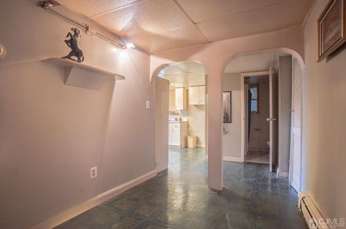 47 51 St, Bayonne NJ  07002-4117 exterior