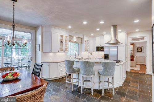 11406 Wild Bramble Way, Herndon VA  20194-1001 exterior