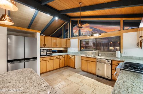 110 Sage Dr, Sedona AZ 86336-7080 exterior