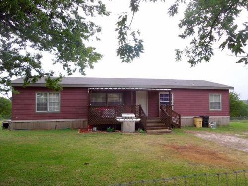 143 Texas Dr, Palmer, TX 75152-8105