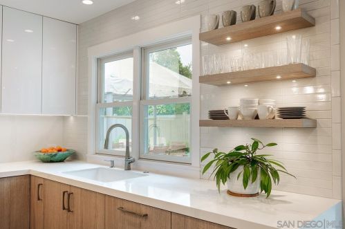 3077 Ducommun Ave, San Diego CA 92122-2221 exterior