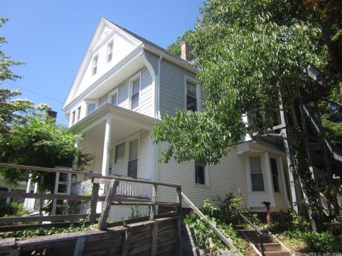 124 Broad St, Norwich, CT 06360-3634