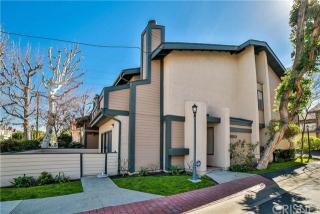 18828 Hatteras St, Los Angeles CA  91356-1346 exterior