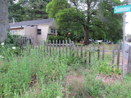 2 Summer St, Salem, NH 03079-2552