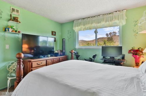 3042 Fitzgerald Rd, Simi Valley CA  93065-5235 exterior