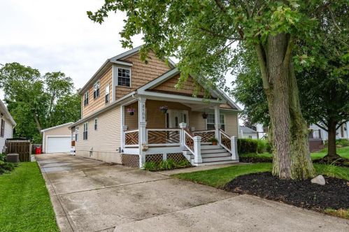 3108 Park St, Darbydale, OH 43123-3222