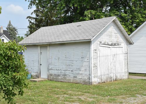 116 Powell Ave, Bellefontaine OH  43311-2160 exterior