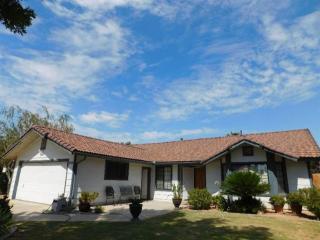 6350 Cornelia Ave, Fresno, CA 93706-9421