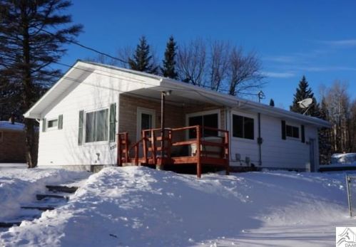 8713 Vinland St, Duluth MN  55810-1551 exterior