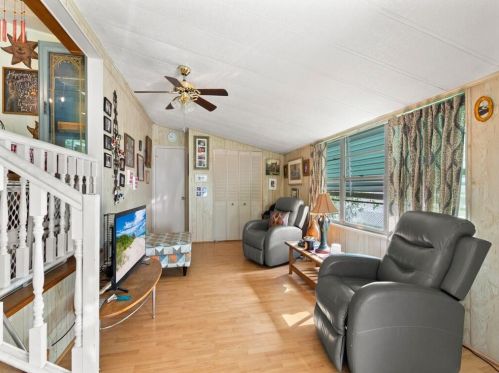 911 Courier St, Vero Beach FL  32966-8737 exterior